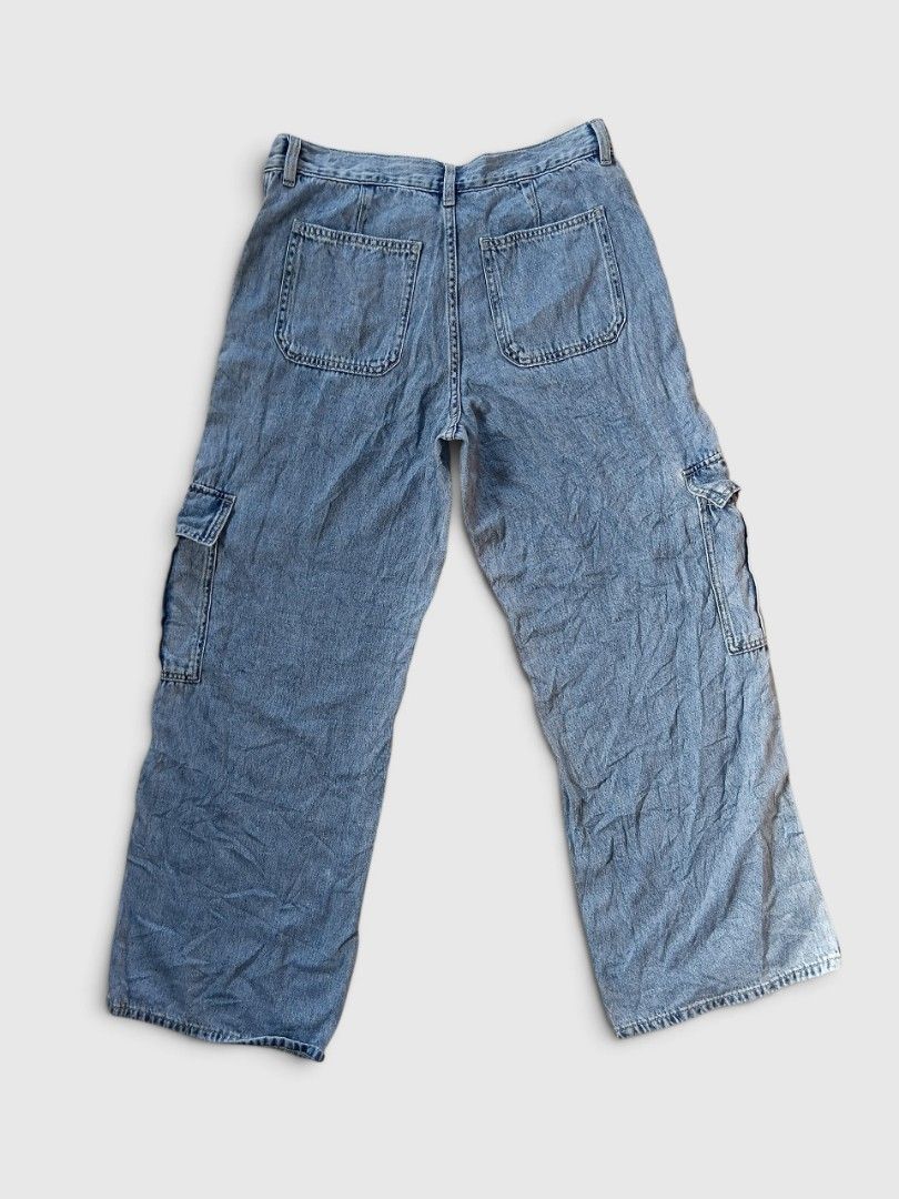 GU acid wash denim pants (Category: Jeans) located in Malasiqui. Submitted by v.hype (Listing ID 1463000706, Image 2). Description: GU acid wash denim pants size : xl on tag fit to meduim dimension: 32-33w 40L excellent price : 1000 pesos + ship.