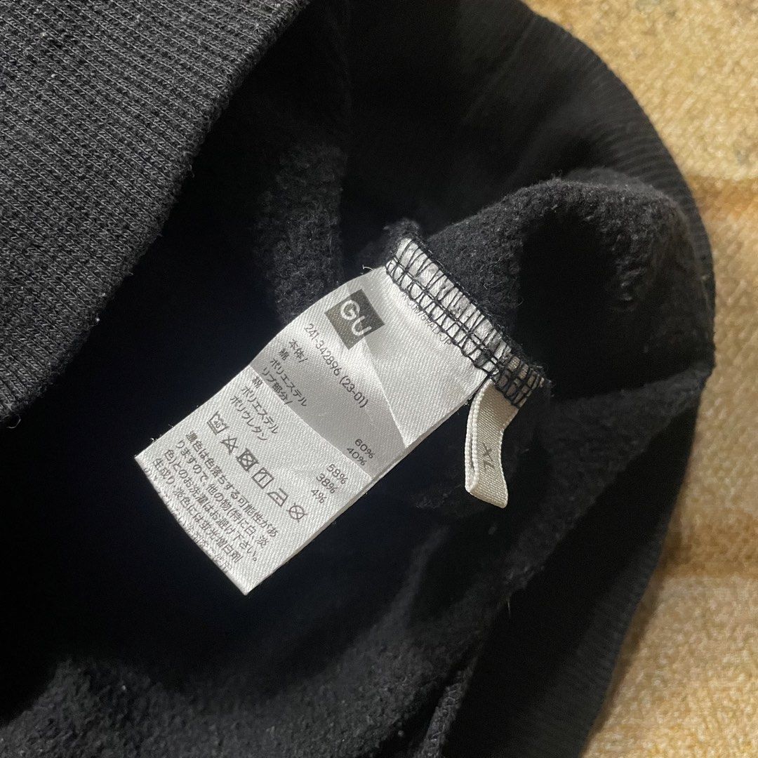 GU Half Zip Sweatshirt Black (Category: Coats, Jackets and Outerwear) located in Puerto Princesa. Submitted by jdthrifts1 (Listing ID 1462902672, Image 2). Description: Dimes: 23x27 Good condition Xl on tag Color rate: 8.5/10 Flaws: lints only 450 only DM!.