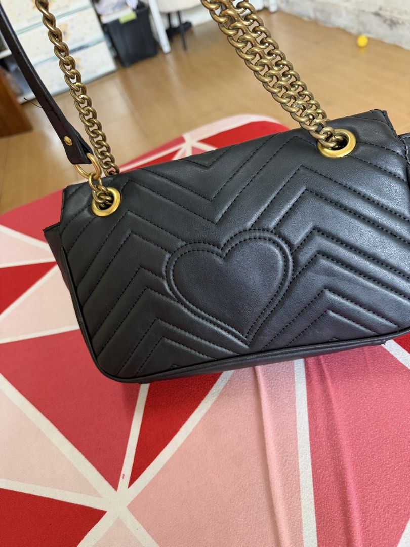 Gucci (Category: Luxury Bags & Wallets) located in Manila. Submitted by kayecake_ (Listing ID 1462936015, Image 3). Description: .