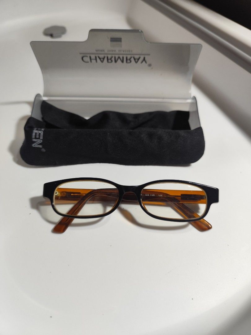 Gucci Frame (Category: Sunglasses & Eyewear) located in Cebu City. Submitted by icoolectnsellect (Listing ID 1463072898, Image 1). Description: Issue: RX lens. Bought at Garage Sale. Authenticity not Guaranteed, di ko alam if legit or Fake. Buy @ your own Risk. All EyeGlasses or Sun Glasses ay may Grado or Prescription Glasses. Please be careful para di masira mata nyo, you can change the lens and frame na lng kunin. Salamat location CEBU J&T or 
