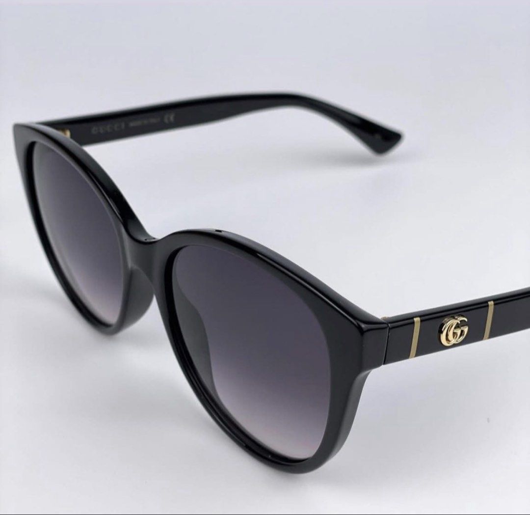 Gucci Sunglasses (Category: Sunglasses & Eyewear) located in Mabalacat. Submitted by 19jessa95 (Listing ID 1462950194, Image 1). Description: - Authentic Gucci sunglasses - Gradient lenses (dark to light) - Gucci logo on temples - Classic and stylish look P7499 only❣️ Excellent used condition 🫶 See photos. Mukhang bago pa❤️ Medium Size 💯 Authentic.