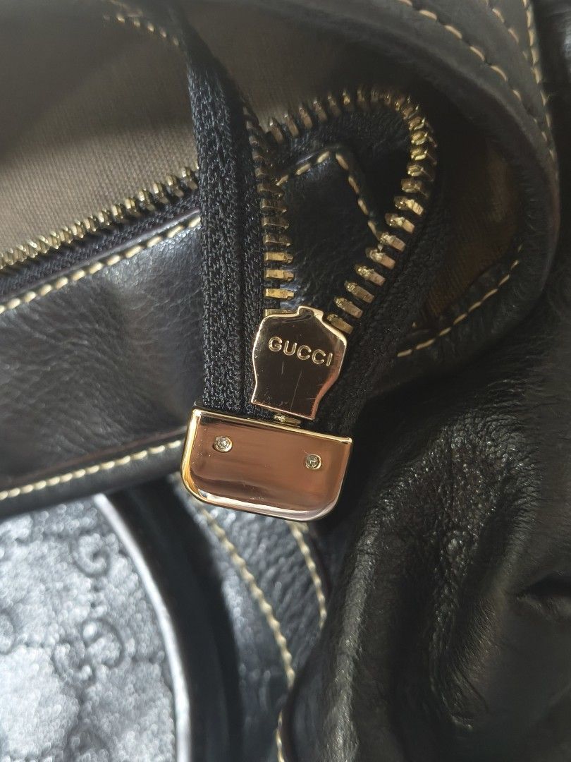 Gucci Tote Bag (Category: Tote Bags) located in Quezon City. Submitted by archer222 (Listing ID 1463074725, Image 3). Description: Japan Sourced Coded with black tag.