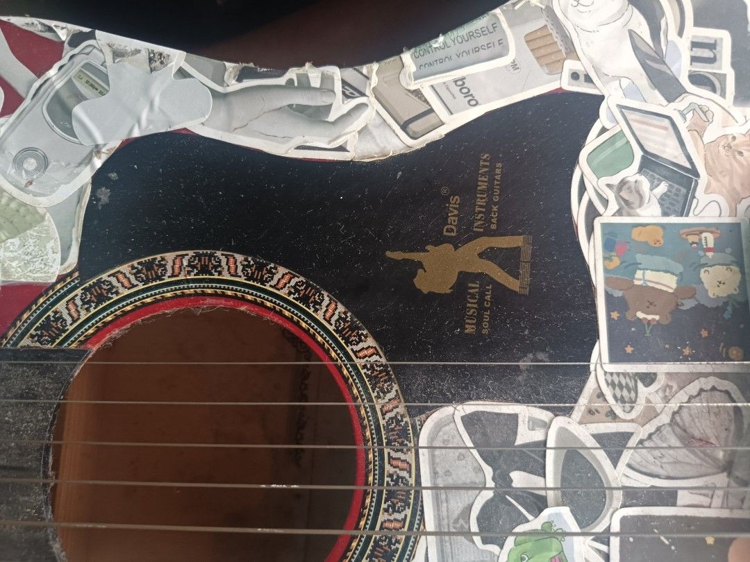 Guitar Davies (BUNDLE) (Category: Musical Instruments) located in Manila. Submitted by cursedrv (Listing ID 1462938802, Image 2). Description: BUNDLE need change of strings and cleaning, decluttering. used for 2 years.