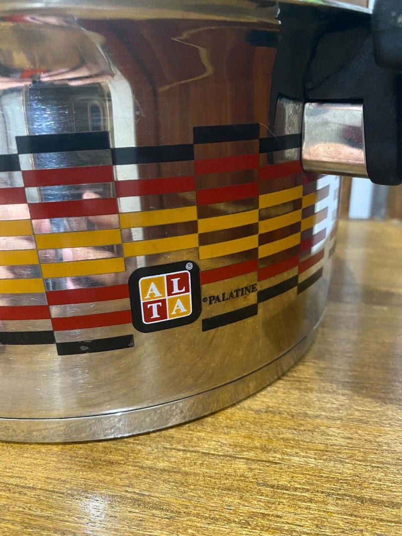 Heavy duty German made Casserole (Category: Cookware & Accessories) located in Manila. Submitted by bernadette62551 (Listing ID 1463033551, Image 3). Description: ALTA Sts 18/10 25x12cm Made in Germany Like new condition Mabigat pang Forever/ pang Pamana.