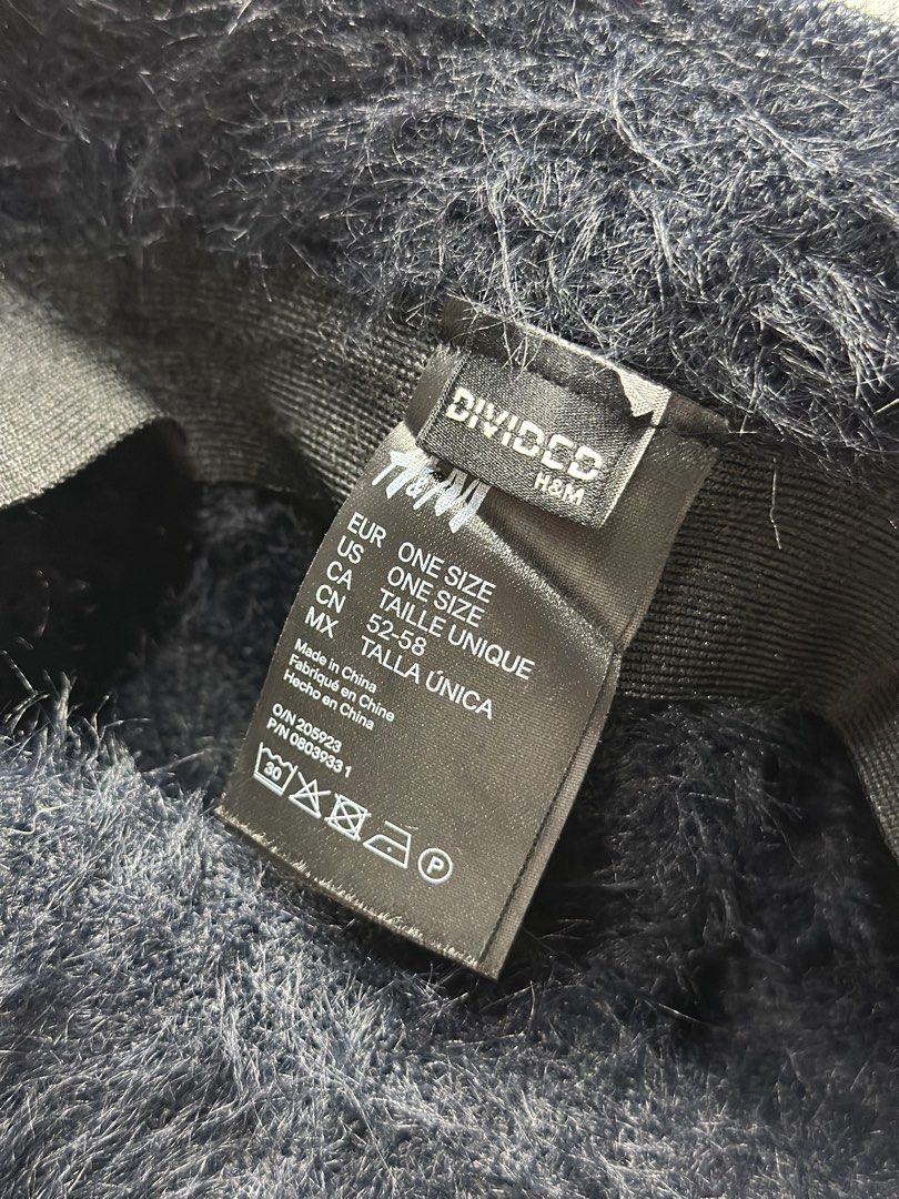 H&M Divided Fuzzy Bucket Hat (Category: Hats & Beanies) located in Daet. Submitted by thrifthings2018 (Listing ID 1463005347, Image 3). Description: - Black fuzzy bucket hat - Brand: H&M Divided - Size: One size fits most - Material: Super soft and fluffy - Style: Adds texture, perfect for cooler weather or as a fun accessory.