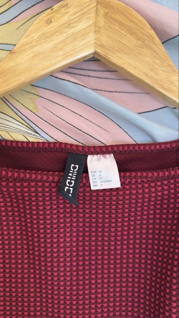 H&M Maroon Halter Dress (Category: Dresses) located in Digos. Submitted by nicoleracillo1 (Listing ID 1462950638, Image 2). Description: .