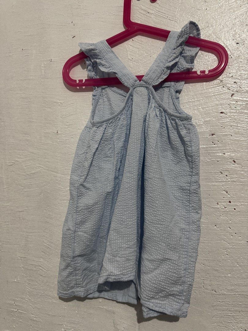 H&M Light Blue Seersucker Button-Front Dress (Category: Babies & Kids Fashion) located in Santa Rosa. Submitted by secondfinds8 (Listing ID 1463046179, Image 3). Description: Has pentel pen marks. See pic for defect. Bought in Hongkong.
