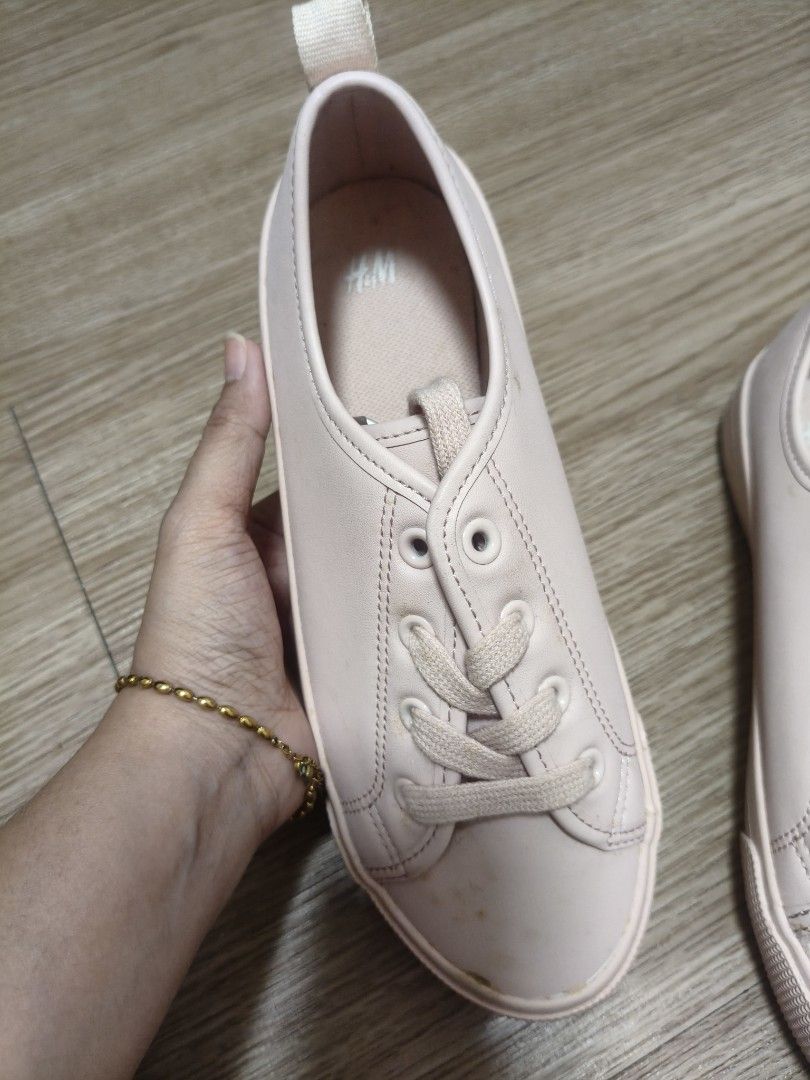 H&M Pink Lace-Up Sneakers (Category: Sneakers) located in San Fernando. Submitted by pollygirl08 (Listing ID 1462950041, Image 3). Description: - Cute pink sneakers from H&M - Lace-up style - Ideal for casual outings and everyday use.