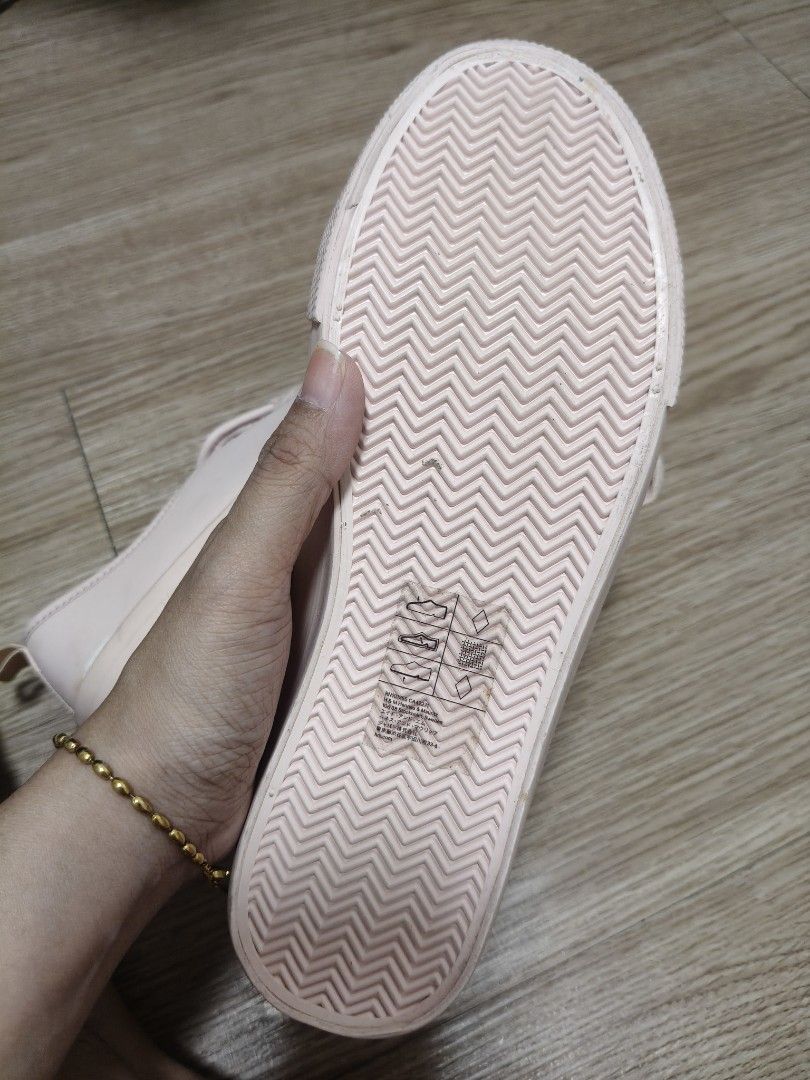 H&M Pink Lace-Up Sneakers (Category: Sneakers) located in San Fernando. Submitted by pollygirl08 (Listing ID 1462950041, Image 2). Description: - Cute pink sneakers from H&M - Lace-up style - Ideal for casual outings and everyday use.
