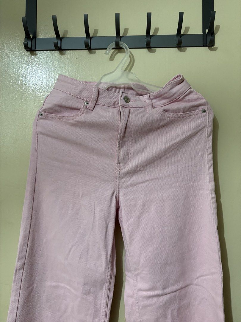 H&M Pink Wide Leg Jeans (Category: Jeans) located in Manila. Submitted by outtacloset (Listing ID 1463009679, Image 2). Description: - Pink wide leg jeans from H&M - High waisted style - Button and zip closure - Two front and two back pockets - Made in Bangladesh - Perfect for casual wear.