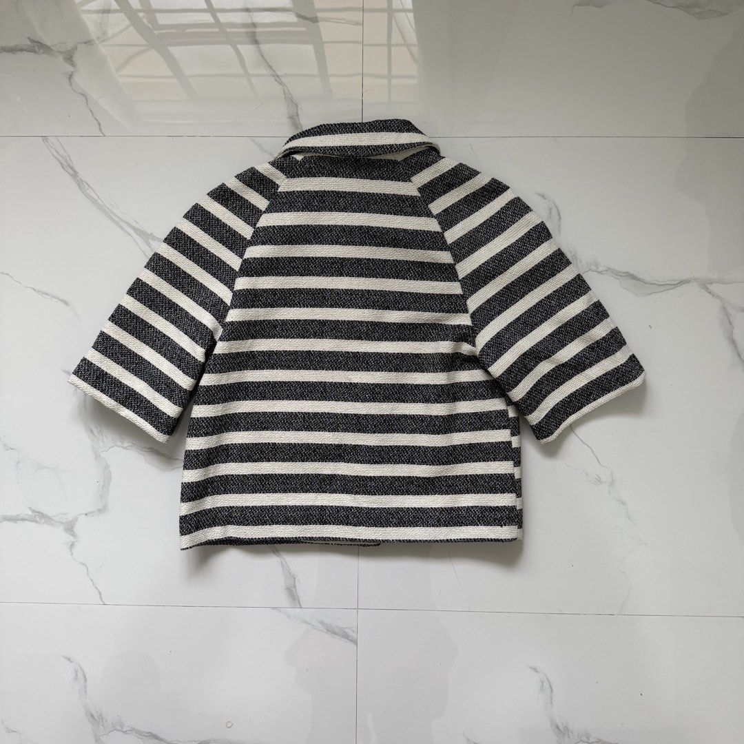 H&M Tweed Top (Category: Blouses) located in Santo Tomas. Submitted by the580closet (Listing ID 1462983486, Image 3). Description: - Size: XS 17 inches - chest 20 inches - length.