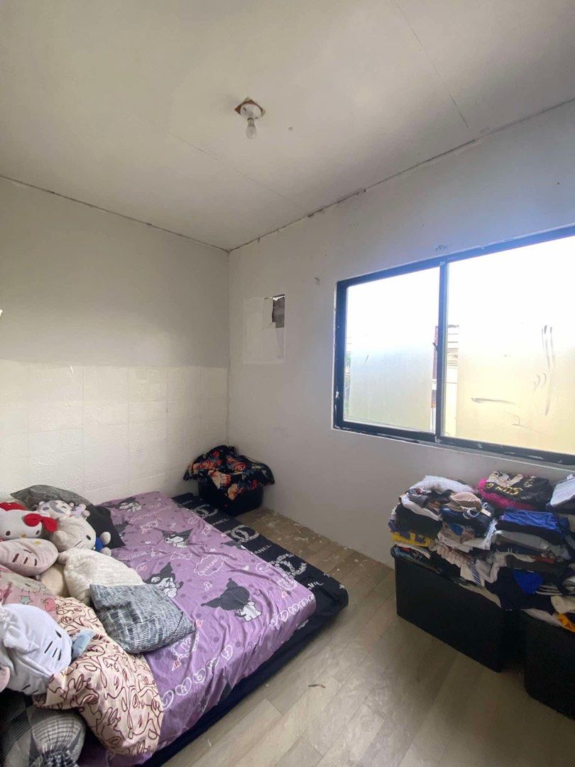 House and lot pasalo (Category: House & Lot) located in Santa Rosa. Submitted by ambitiouscat.647702 (Listing ID 1462886920, Image 3). Description: House & Lot Pasalo RUSH! Loc: Tagapo Sta Rosa Laguna Nasa private subdivision. Hindi bahain. PM for more details..