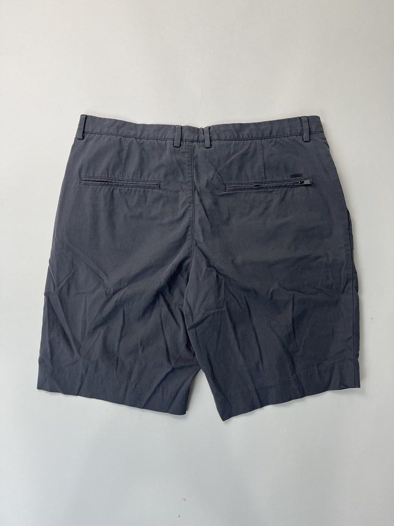 Hugo Boss Shorts (Category: Shorts) located in Makati City. Submitted by ufcknwthbst (Listing ID 1463018004, Image 2). Description: 20 inch length 9.5/10 condition No issue.