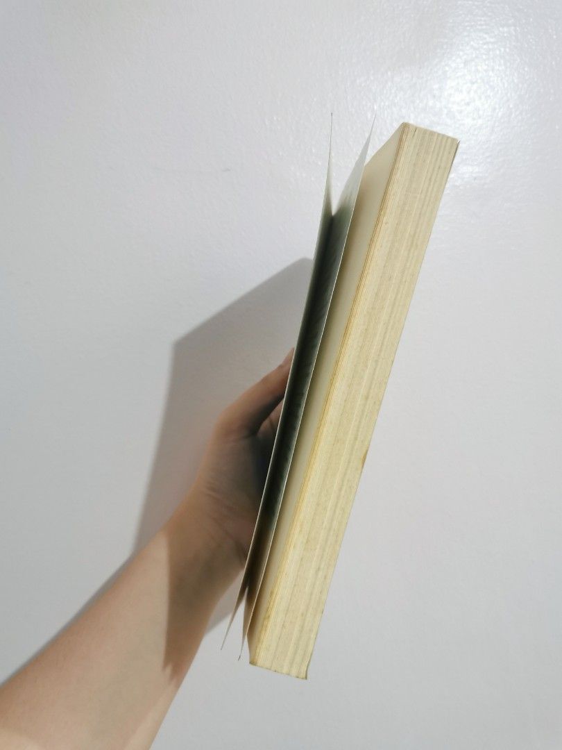 Incendiary by Chris Cleave (Category: Storybooks) located in Pasig City. Submitted by rialuna_fire (Listing ID 1463018253, Image 3). Description: .