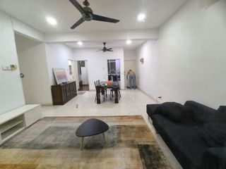 (Category: ) located in . Submitted by faridsallehi (Listing ID 1462871111, Image 1). Description: .