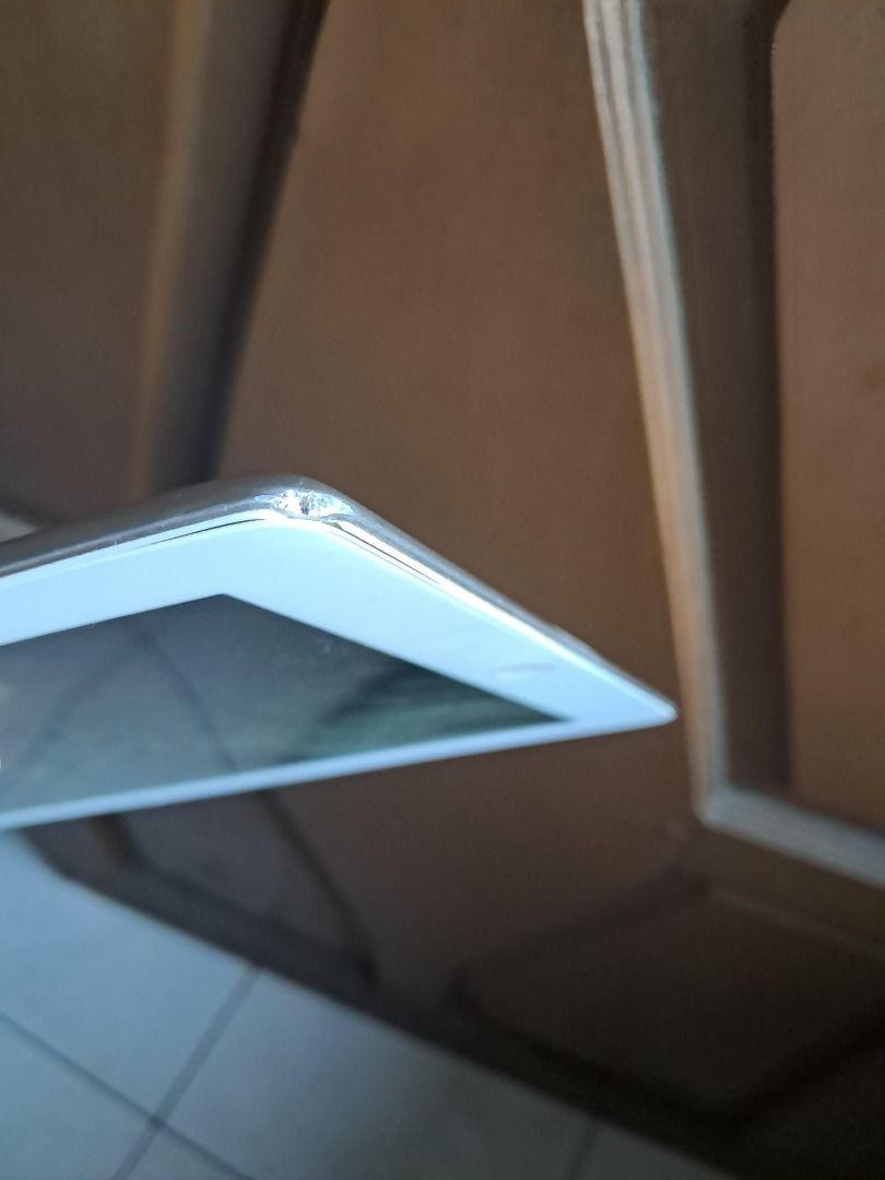iPad 2 (2011) – Sold as Wi-Fi Only (Audio Issue) (Category: iPad) located in Quezon City. Submitted by joie.ph (Listing ID 1462995965, Image 3). Description: 📌 iPad 2 (2011) - Sold as Wi-Fi Only - READ DETAILS FIRST ₱1500 Quezon City, Metro Manila Selling a vintage iPad 2. Great for basic web browsing, casual scrolling, and reading e-books. ⚠️ IMPORTANT: PLEASE READ THE CONDITION ⚠️ • SIM SLOT: The SIM card slot cannot be opened right now. Becau