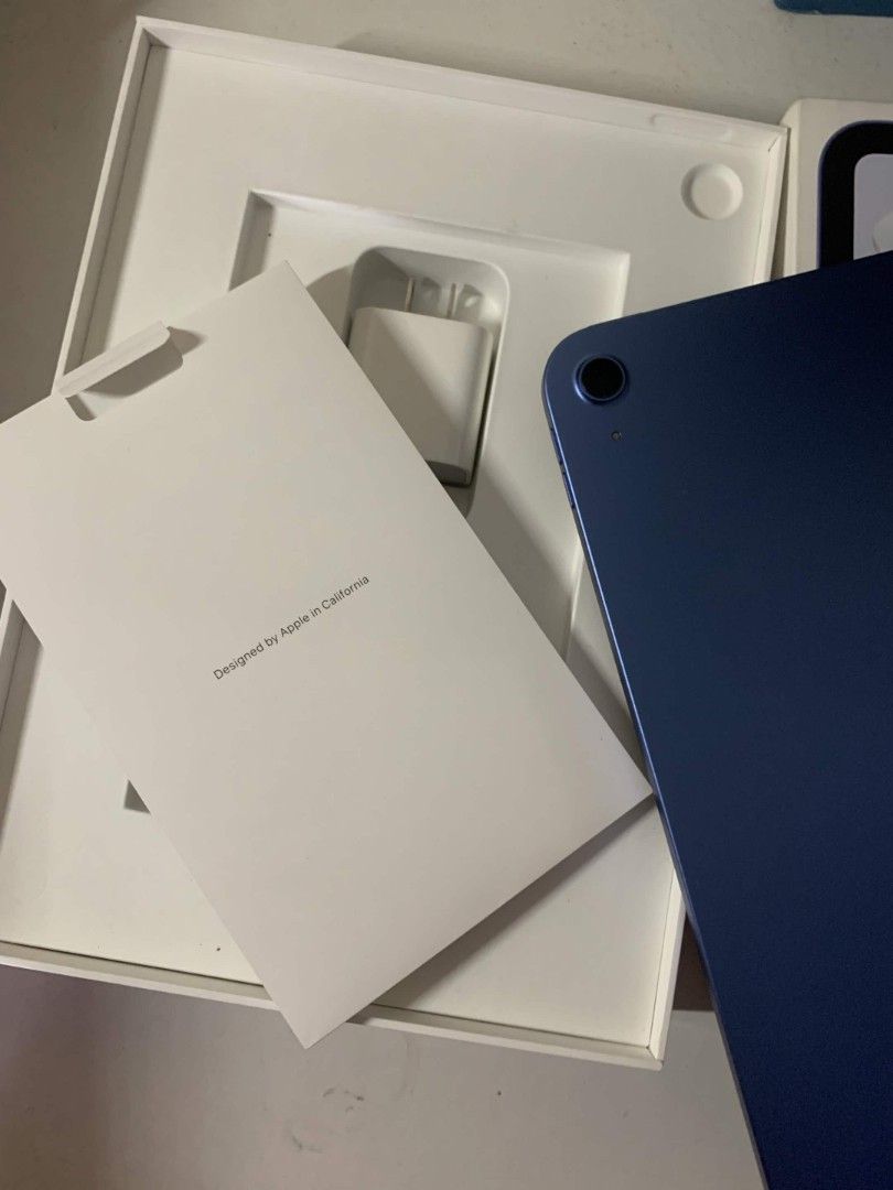iPad A16 (11th Gen) Blue 256GB Wi-Fi (Category: iPad) located in Manila. Submitted by cleverwhale_fox (Listing ID 1463017534, Image 3). Description: FOR SALE: iPad A16 (11th Gen) 256GB Wi-Fi ✨ Under Warranty! Details: • 256GB Storage • Wi-Fi Only • Fully functional • Can be reset anytime • With charger • With original box — same serial number • No hidden issues, only signs of case usage of hard case • Under warranty until December • 92% Battery H