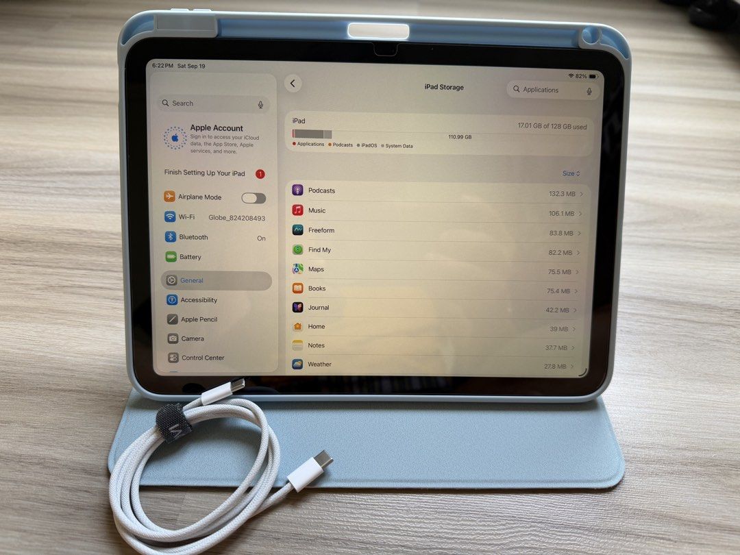 iPad A16 128 gb - Blue (Category: iPad) located in Mandaluyong City. Submitted by dfreak0420 (Listing ID 1462892121, Image 1). Description: Display: 11-inch Liquid Retina display (10.86 inches diagonal viewable), 2360 x 1640 resolution at 264 ppi, 500 nits brightness. Processor: Apple A16 chip (5-core CPU, 4-core GPU, 16-core Neural Engine). Memory (RAM): 6GB. Storage: 128GB Cameras: 12MP rear wide camera (f/1.8 aperture, 5x digital zoom) and a l