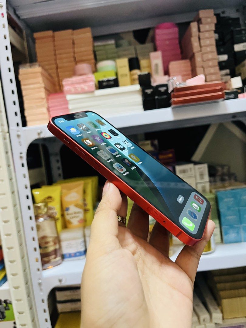 Iphone 12 (Category: iPhone 12 Series) located in Santa Cruz. Submitted by prelovedbysky803 (Listing ID 1462999991, Image 2). Description: .