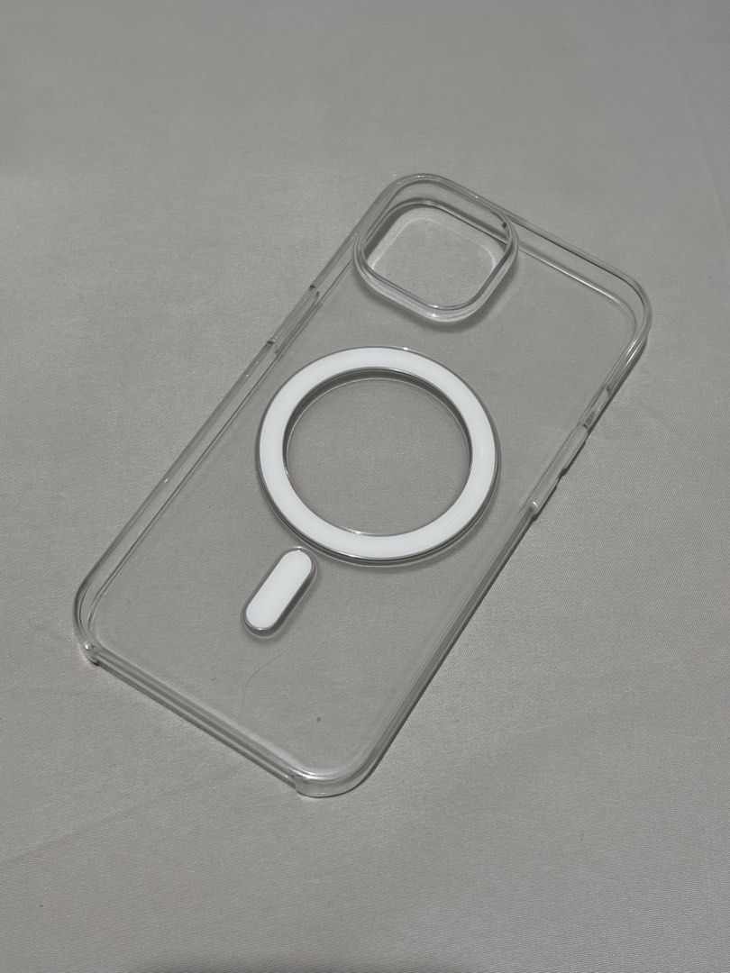 iPhone 14 Clear Case with Magsafe (Category: Cases & Sleeves) located in Paranaque City. Submitted by gabbysells__ (Listing ID 1463026411, Image 2). Description: No issues rfs: bought a new phone.