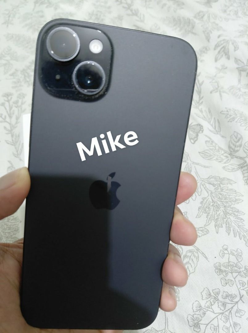 iPhone 15 plus (128GB, Openline) (Category: iPhone 15 Series) located in Bacoor. Submitted by koyaah (Listing ID 1463102666, Image 2). Description: For sale only - iPhone 15 plus (128GB, Openline) - iOS 27 - Almost new condition (barely used) - Battery Health: 98% - Includes original box with usb c cable - With Tempered glass since day one (chip in screen is from the privacy glass protector, can remove it. - Ready to use.