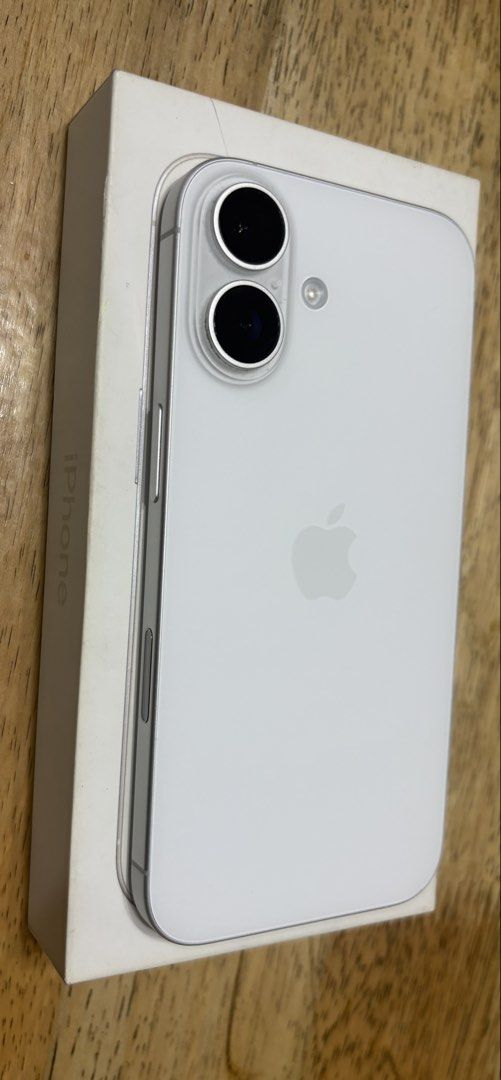 Iphone 16 256gb (Category: Others) located in Quezon City. Submitted by hiimanewbuyerhere (Listing ID 1462964644, Image 1). Description: Globe locked, 94 % battery health White color, 256gb.