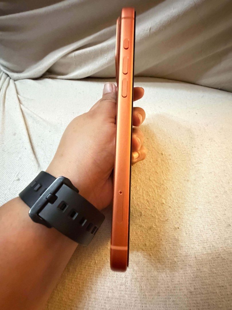 Iphone 17 pro max (Category: Cases & Sleeves) located in Manila. Submitted by riaa.xo (Listing ID 1462961563, Image 3). Description: - 256gb dm for details .