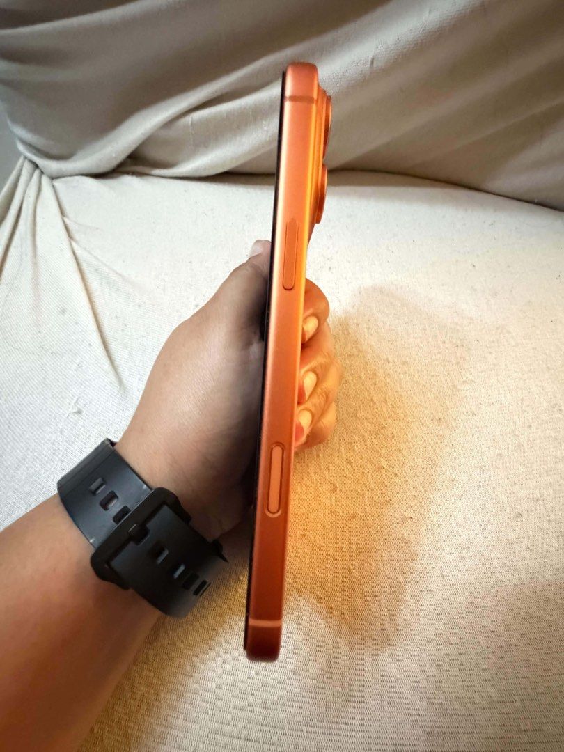 Iphone 17 pro max (Category: Cases & Sleeves) located in Manila. Submitted by riaa.xo (Listing ID 1462961563, Image 2). Description: - 256gb dm for details .