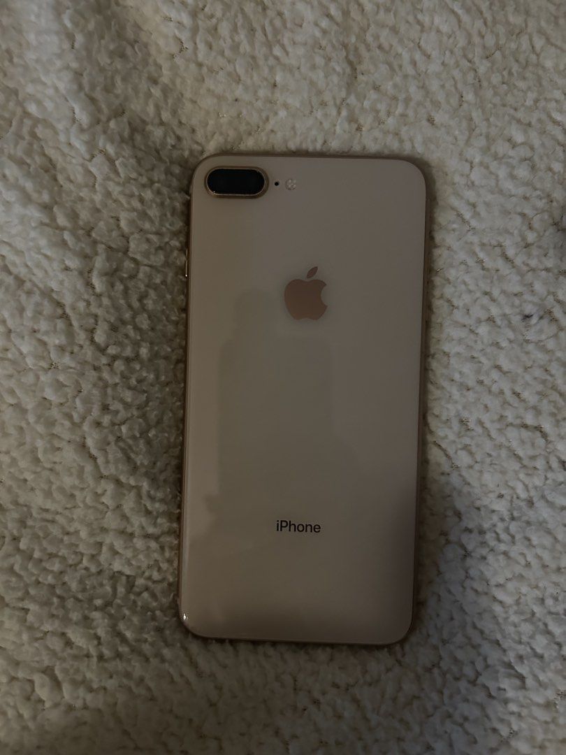 IPHONE 8 PLUS (Category: iPhone 8 Series) located in Lipa City. Submitted by onlykofiii (Listing ID 1463056840, Image 1). Description: ROSE GOLD 71 battery percent no dents .