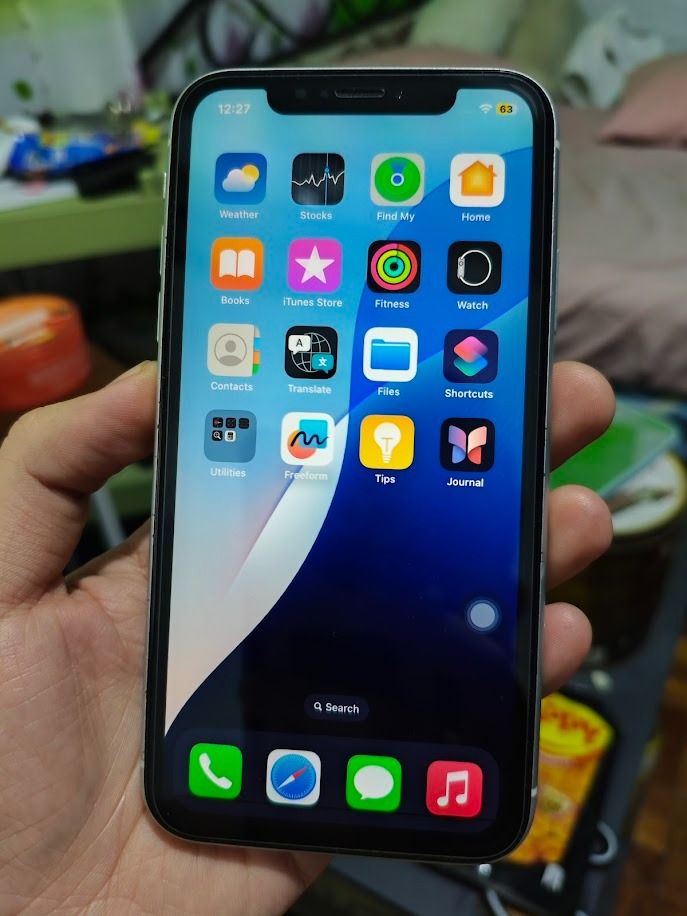 iPhone XR 128GB Black from Smart (Category: Other Mobile & Gadget Accessories) located in Quezon City. Submitted by cosmic_xhenon (Listing ID 1462896264, Image 3). Description: FOR ONLY 9.5K PRICE CAME FROM SMART SMART, TNT, PLDT ANG SIM NA PWEDE around 98% smoothness overall STILL PRESENTABLE 75% BATTERY HEALTH STILL ORIGINAL BATTERY DELIVERY VIA LALAMOVE/GRAB OR MEETUPS LRT 1 ROOSEVELT WALTERMART MUNOZ SM NORTH TRINOMA Selling Apple iPhone XR 1
