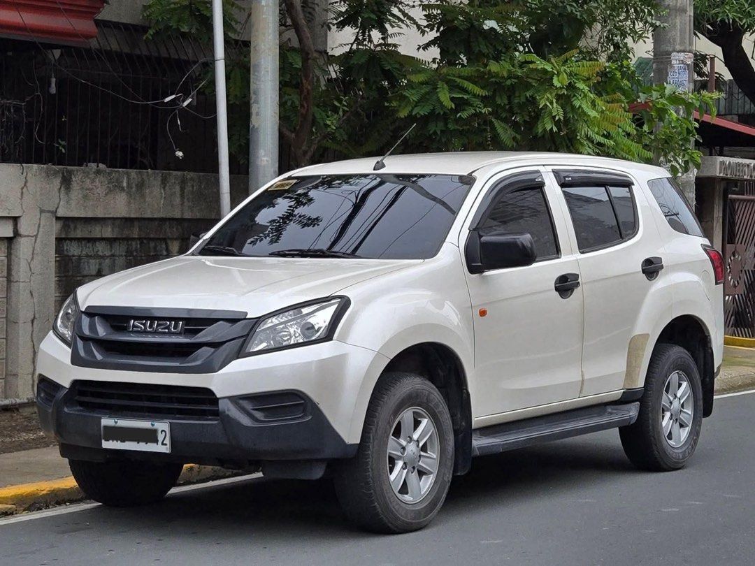 Isuzu Mu-X RZ4E Manual (Category: Used Cars) located in Manila. Submitted by quality_cars (Listing ID 1462901689, Image 2). Description: FOR SALE / FINANCING‼️ 2017 ISUZU MU-X RZ4E Available for CASH,FINANCING AND TRADE-IN‼️ Cash- 645,000 Only‼️ Financing - 120,000 ALL IN DOWNPAYMENT‼️ 24- 36,278 36- 26,167 48- 21,299 Manual Transmission 50,xxx mileage Diesel Engine SUV 7-Seater Comfortable seating for family and passengers Ample cargo space for 