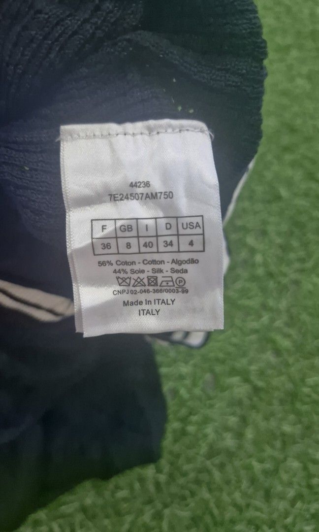 Ja dior knitted (Category: Others Tops) located in Pili. Submitted by the_g_thrift (Listing ID 1462940888, Image 3). Description: size 38 on tag dimes: 15 x 25 (streachable) looks legit searchable code issue remove necktag only.