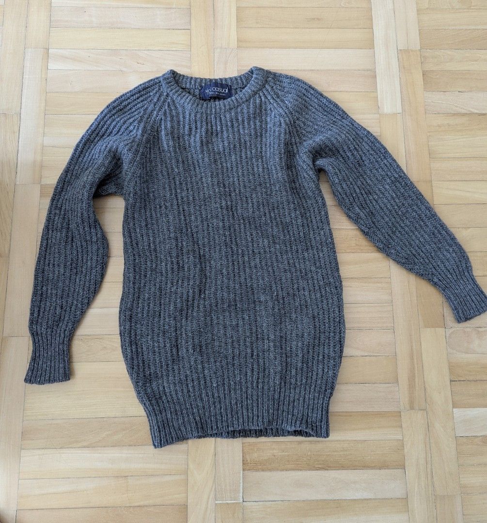 Jac Casual Grey Ribbed Knit Sweater (Category: Coats, Jackets and Outerwear) located in Taguig. Submitted by hlco13 (Listing ID 1462959600, Image 1). Description: - Brand: Jac Casual - Color: Grey - Material: Ribbed Knit - Style: Men's Sweater - Features: Long sleeves, ribbed cuffs, crew neck - Benefits: Comfortable, warm, versatile for layering or solo wear.