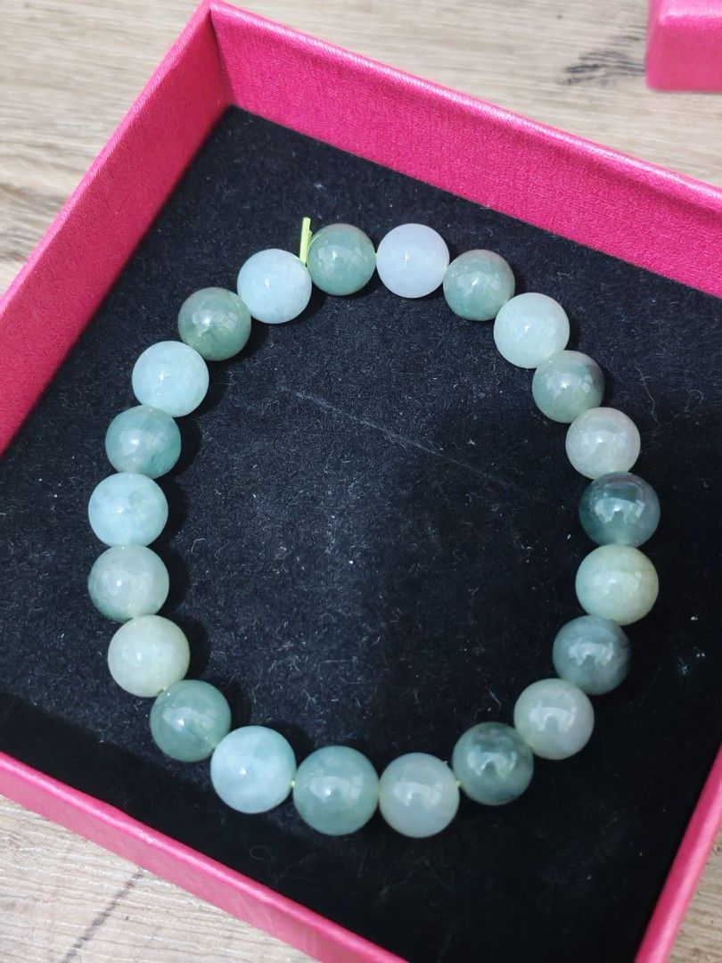 Jadeite Bracelet (Category: Bracelets) located in Bacoor. Submitted by jadeitemaster (Listing ID 1463085625, Image 3). Description: Green and light combination This looks icy In good condition.