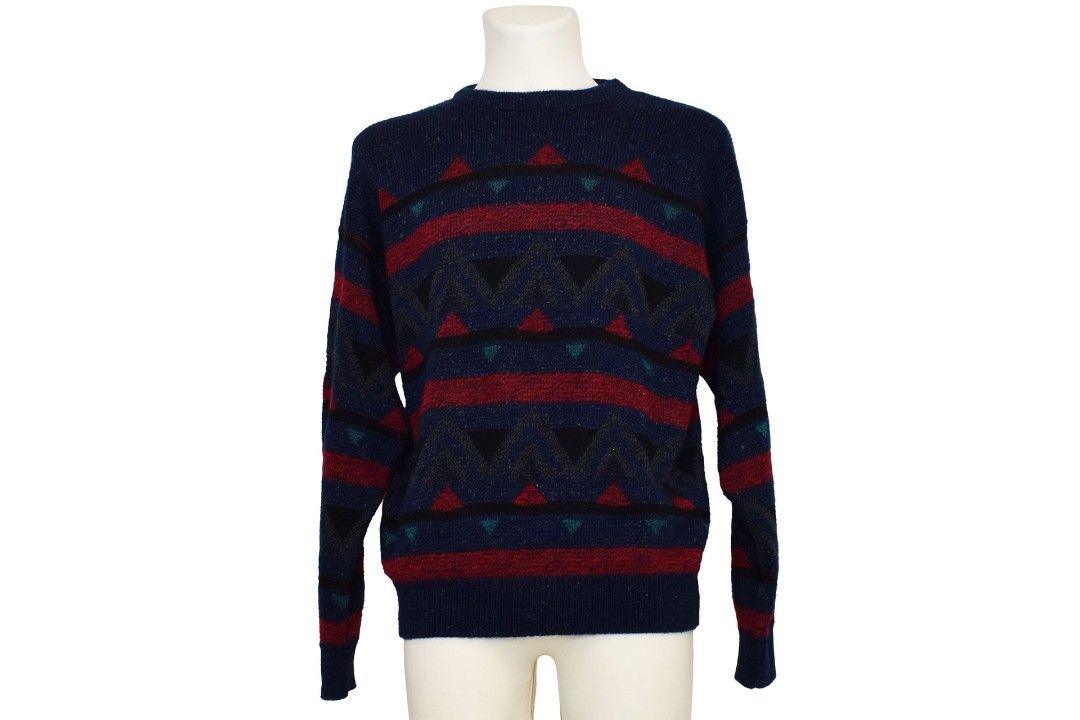 Janzen Vintage Geometric Pattern Knit Sweater Size M (Category: Longsleeves) located in Manila. Submitted by icamalicdem29 (Listing ID 1463092499, Image 1). Description: - Classic Janzen knit sweater - Bold geometric pattern in navy, red, and black - Estimated size: Medium - Made in the USA - Perfect for layering or wearing solo - Cool retro vibe.