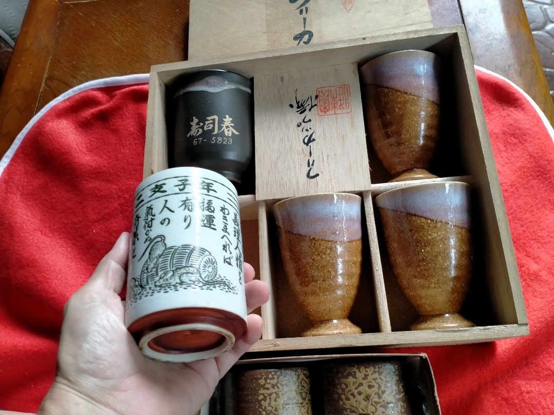 Japanese drinkware (Category: Dinnerware & Cutlery) located in Manila. Submitted by margeventa (Listing ID 1462907503, Image 3). Description: Japanese drinkware in gift boxes take all only Price:500 buyer shoulders sf Location:Cainta.