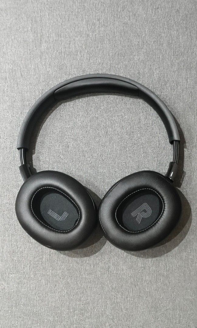 JBL 770 (Category: Headphones & Headsets) located in Manila. Submitted by mylahwithanh (Listing ID 1462982634, Image 3). Description: NO ISSUES. RFS: upgrading.