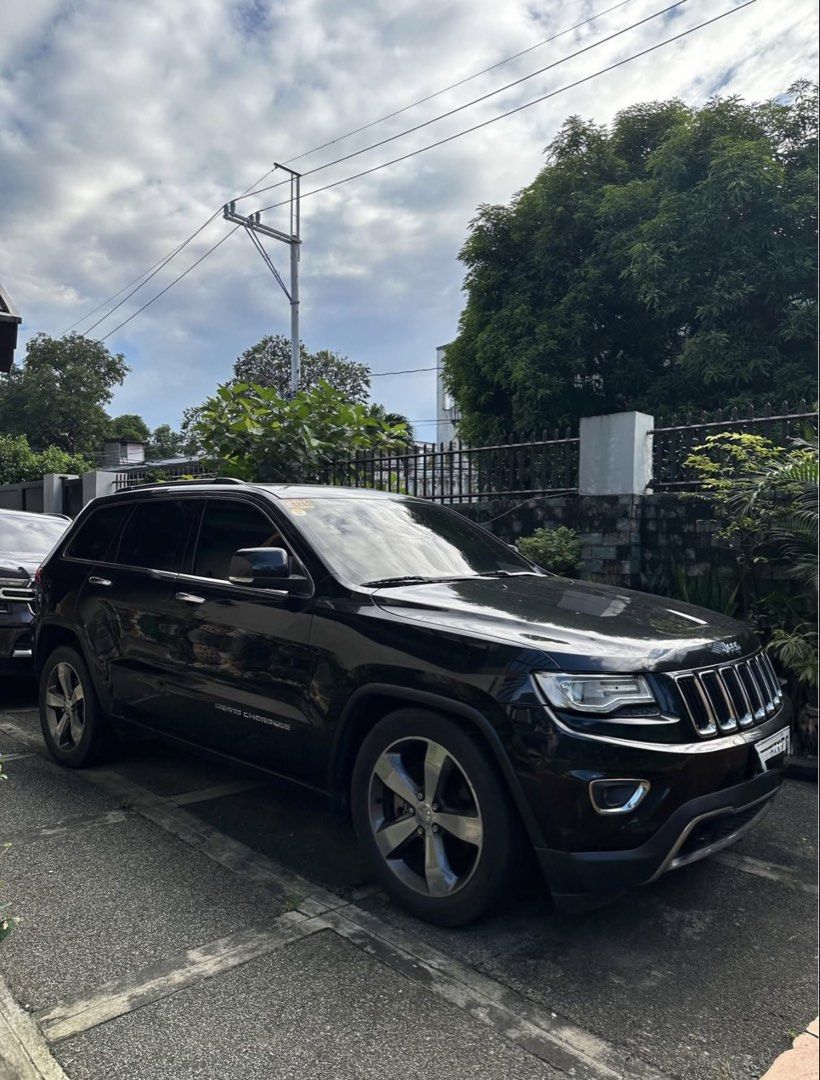 Jeep Grand Cherokee SUV Auto (Category: Used Cars) located in Quezon City. Submitted by chicloset.mnl (Listing ID 1462934432, Image 3). Description: Selling our family car! 2014 Jeep Grand Cherokee Black - ODO 57,XXX kmh - Fuel type diesel - Highly maintained PM for more info or to set up personal inspection! Price open to reasonable negotiations Loc: QC.