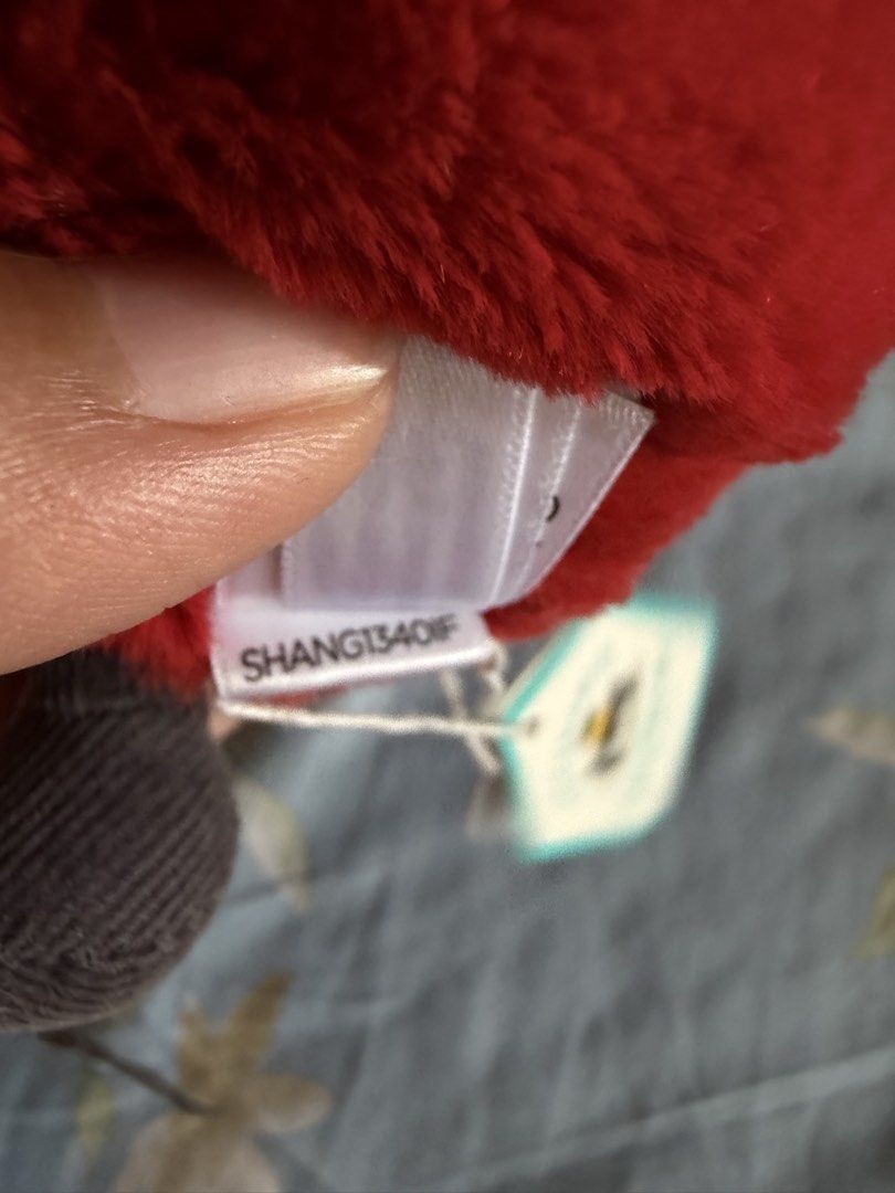 Jellycat heart (Category: Plushies & Soft Toys) located in Marikina City. Submitted by lostthingsmnl (Listing ID 1462906823, Image 2). Description: With tags. Guaranteed authentic from personal collection.