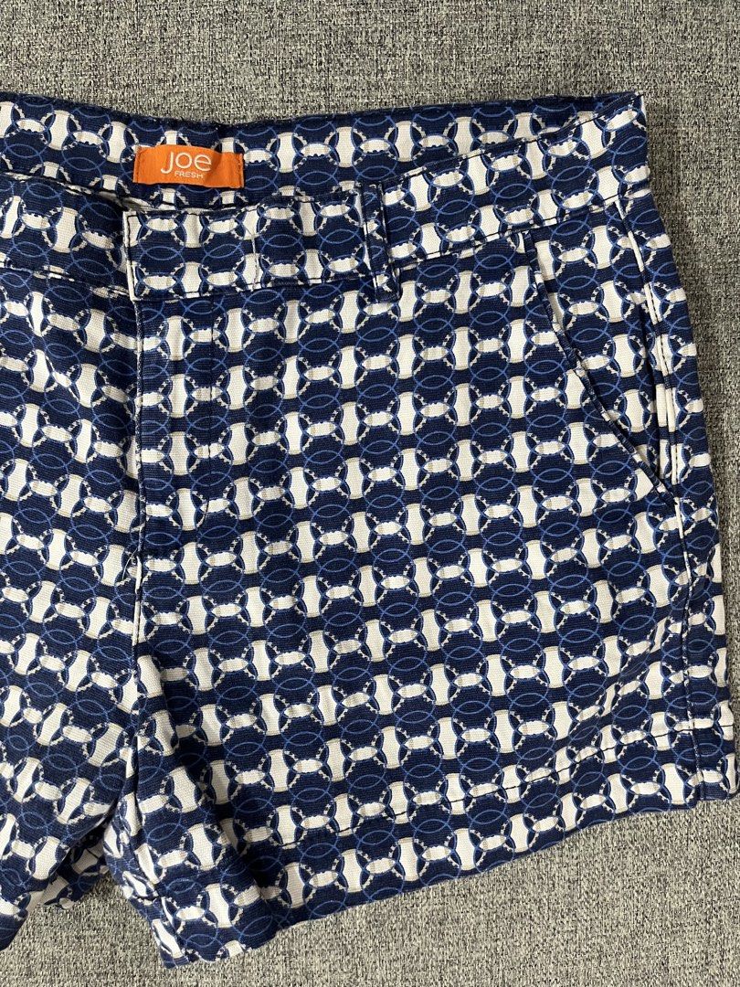 Joe Fresh Blue & White Patterned Shorts (Category: Shorts) located in Cagayan de Oro. Submitted by prelovederela (Listing ID 1463023523, Image 2). Description: mid waisted, fits waist 28-30 kyot!.