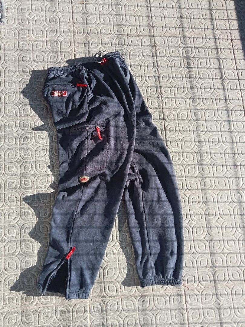 Johnny Blaze Jogger pants (Category: Joggers) located in Baguio. Submitted by villa_aparel (Listing ID 1462886124, Image 2). Description: Johnny Blaze Length - 44 inches Waist - Free size Hem - 7 inches Thigh - 13.5 inches Issues: None Color rate:9/10 Authentic.