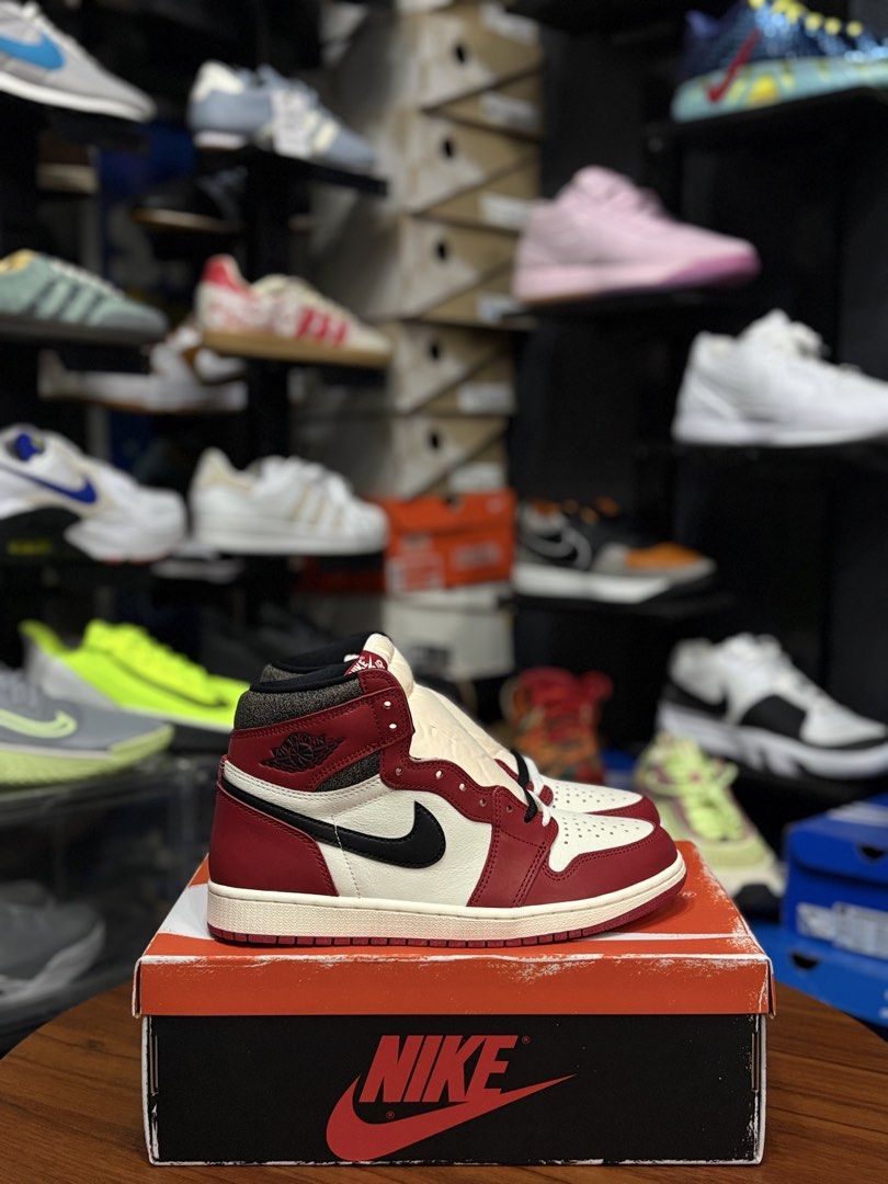 Jordan 1 High Lost & Found (Category: Sneakers) located in Cavite. Submitted by jairo13 (Listing ID 1462903851, Image 1). Description: Jordan 1 High Lost & Found 9.5us | Brandnew ₱15,495.00 Ig&Fb: ShoesoleCavite 📍Silang,Cavite 🚚Jrs / Lbc / Lalamove 💵Gcash / Gotyme / Bdo We accept card payment & QR Ph We buy profitable pairs 24/7. Dm for appraisal Store Open Hours: 12Pm - 7PM Gmaps/Waze: ShoesoleCavite.