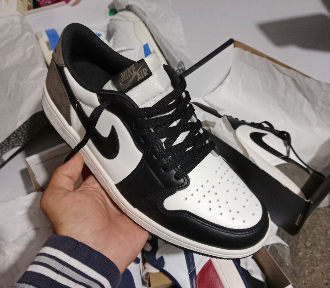 Jordan 1 low retro mocha (Category: Sneakers) located in Talisay. Submitted by cebushoekick (Listing ID 1463085318, Image 1). Description: Ptpa For sale 8,000. Only / slightly nego Jordan 1 low retro " mocha" Size. 9 men's Used once / As brandnew Cond. 9.5 +/ 10 Original Money back if proven fake Location. Cebu.