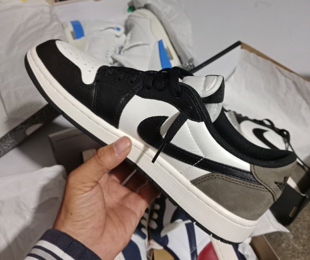 Jordan 1 low retro mocha (Category: Sneakers) located in Talisay. Submitted by cebushoekick (Listing ID 1463085318, Image 3). Description: Ptpa For sale 8,000. Only / slightly nego Jordan 1 low retro " mocha" Size. 9 men's Used once / As brandnew Cond. 9.5 +/ 10 Original Money back if proven fake Location. Cebu.