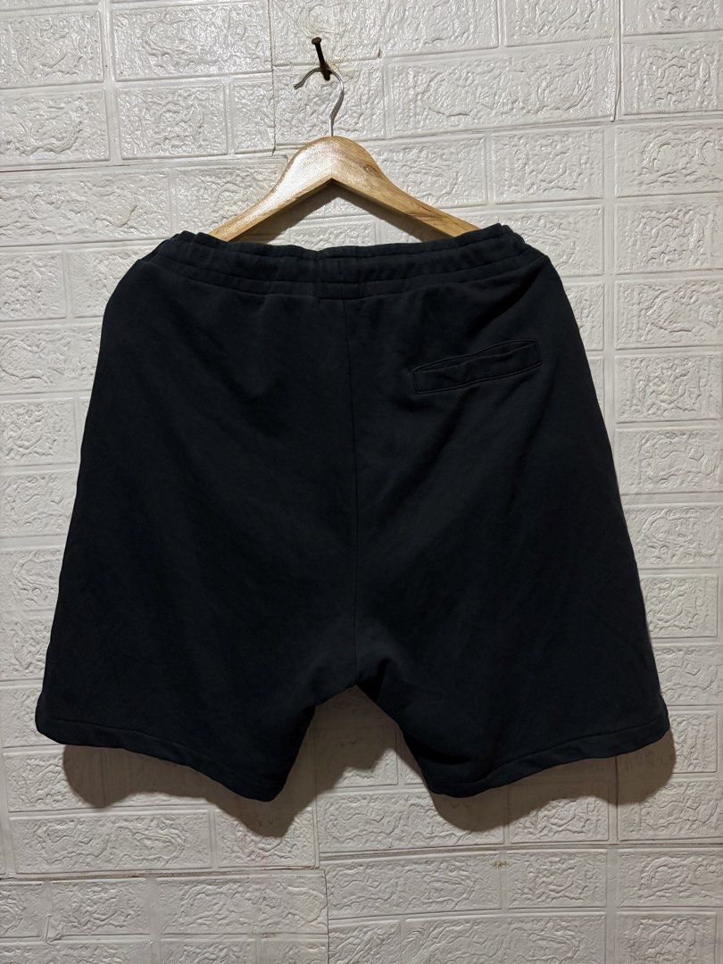 JORDAN AIR SWEATSHORT (Category: Activewear) located in Quezon City. Submitted by davidso682 (Listing ID 1462982074, Image 3). Description: JORDAN SWEATSHORT W 32 to 38 L 21 LO 12 Color Rate 9/10 Excellent Condition no issue 550 .