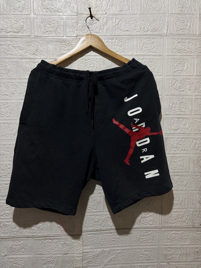 JORDAN AIR SWEATSHORT (Category: Activewear) located in Quezon City. Submitted by davidso682 (Listing ID 1462982074, Image 1). Description: JORDAN SWEATSHORT W 32 to 38 L 21 LO 12 Color Rate 9/10 Excellent Condition no issue 550 .