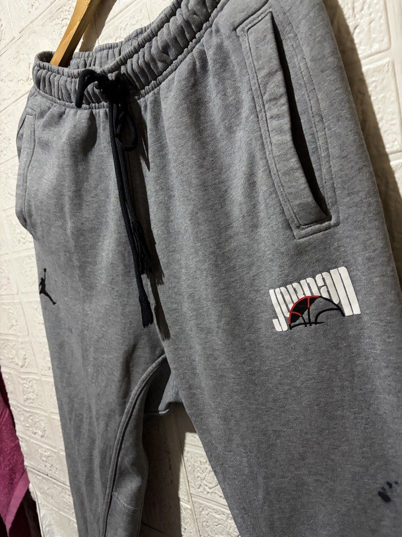 JORDAN JOGGER PANTS (Category: Joggers) located in Quezon City. Submitted by davidso682 (Listing ID 1462892041, Image 2). Description: JORDAN JOGGER PANTS W 28 to 34 L 40 Color Rate 10/10 excellent condition issue ink 480 .
