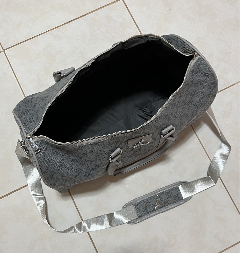 JORDAN MONOGRAM DUFFLE BAG (Category: Backpacks) located in Cavite. Submitted by drip_syndicate (Listing ID 1463102862, Image 3). Description: CONDITION: 9.5/10 COLOR RATE: 9.5/10 NO ISSUE.