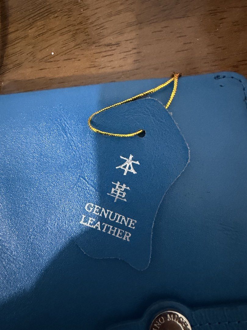 JORNAL ORGANIZER GENUINE LEATHER coach prada (Category: Purses & Pouches) located in Magsaysay. Submitted by goodiesthift (Listing ID 1462939764, Image 3). Description: Sa mahilig ng Jornal DIY genuine leatjer 6 cards & 3 zipper compartments very nice .