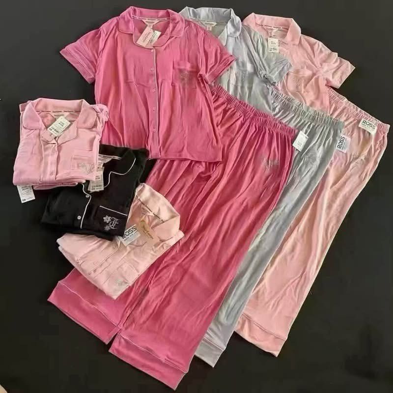 Juicy Couture Sleepwear💗 (Category: Sleep and Loungewear) located in Manila. Submitted by proxeeshopper (Listing ID 1463086429, Image 2). Description: ✨ Juicy Couture Sleepwear ✨ Available in dreamy shades of Light Purple, Light Pink, Pink, and Fuchsia Pink. 💕🎀 Sizes available: Small, Medium & Large📏 Pretty, feminine, and perfect for your cozy nights in. 💤✨.